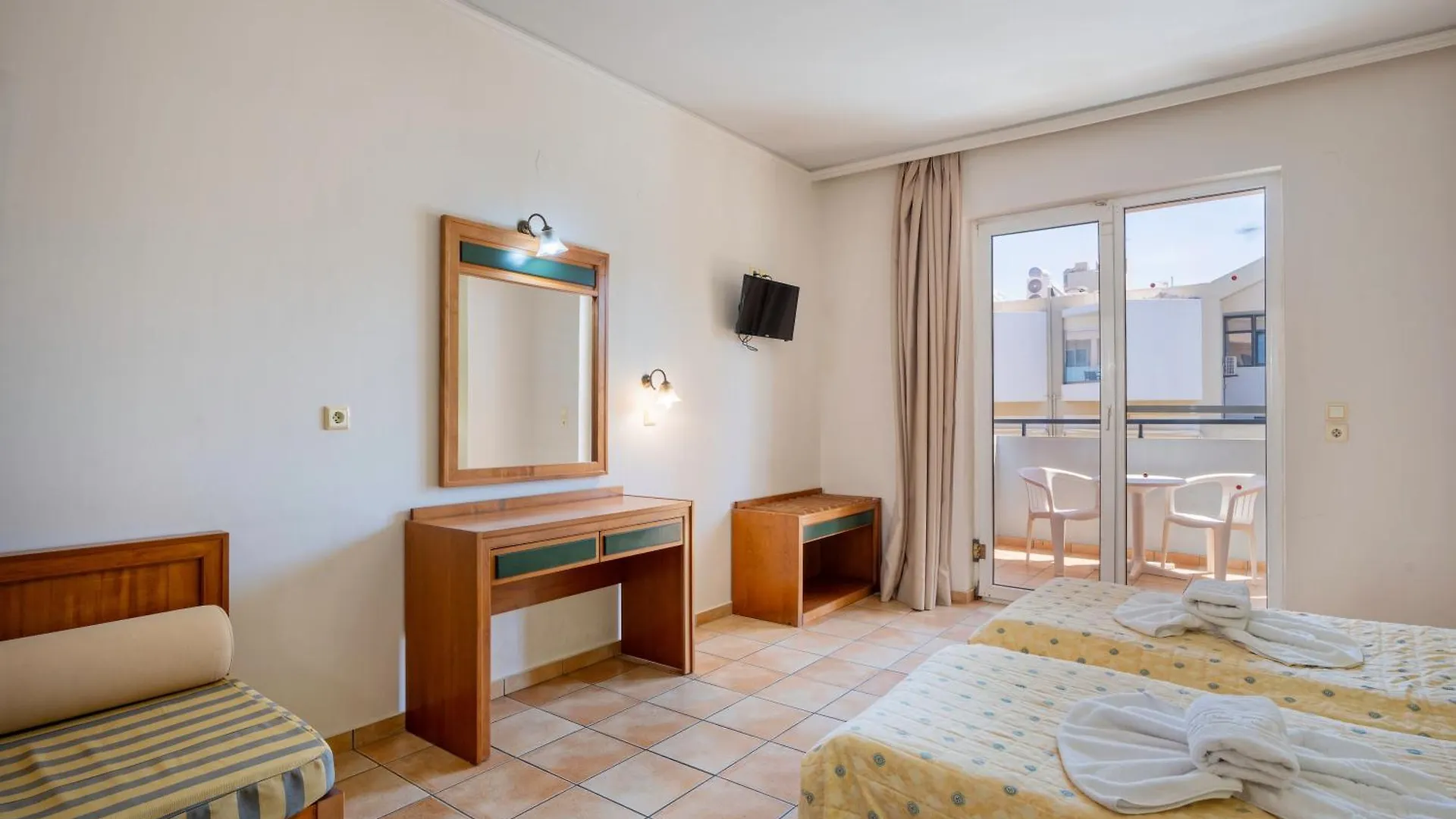 *** Apart Otel Lefkoniko Complex-Beach And Bay Resmo Yunanistan