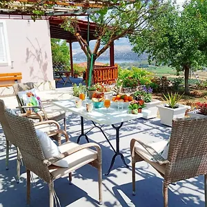 https://marias-cottage-house.kefaloniahotels.net
