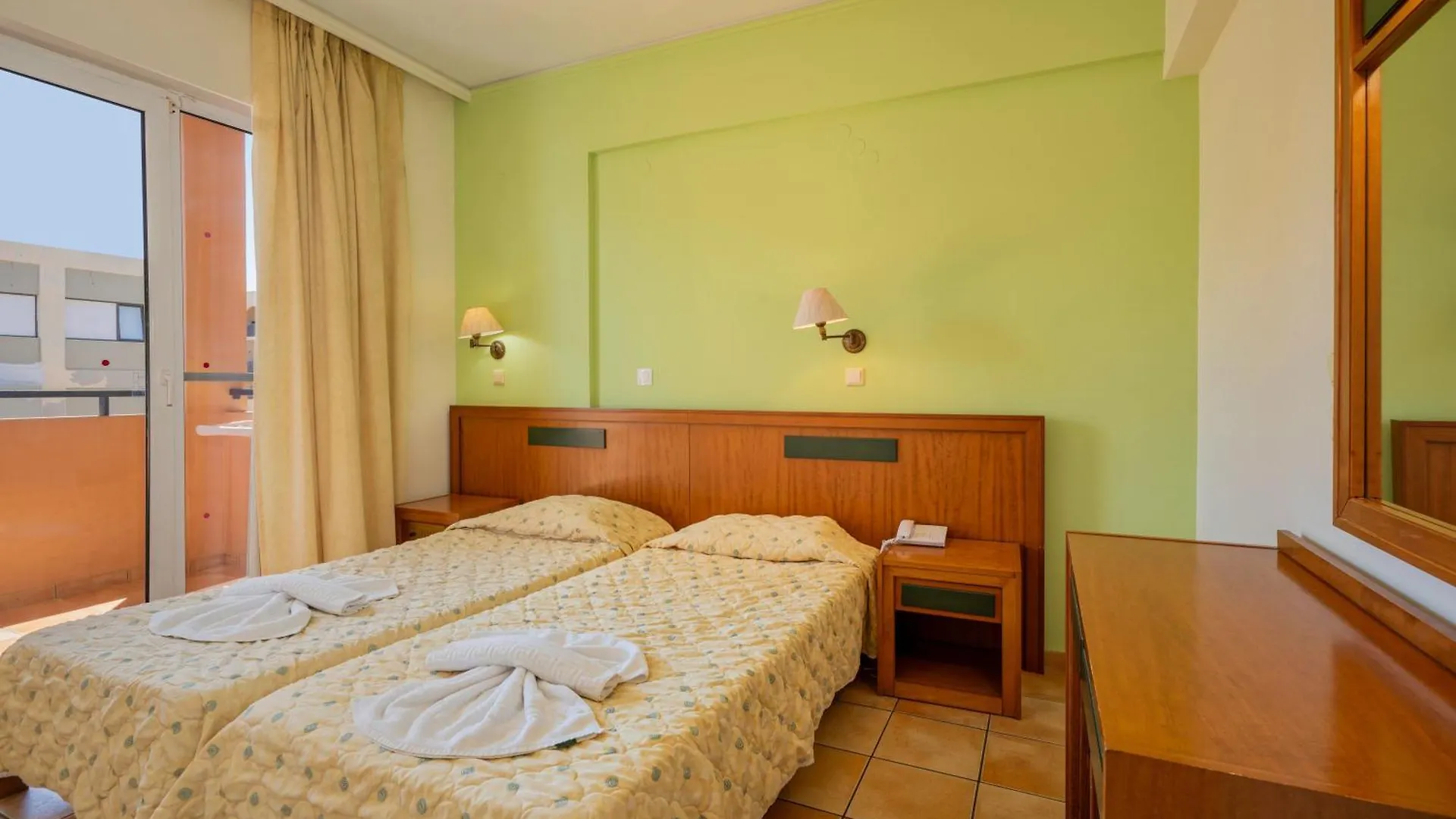 *** Apartahotel Lefkoniko Complex-Beach And Bay Rétino Grecia